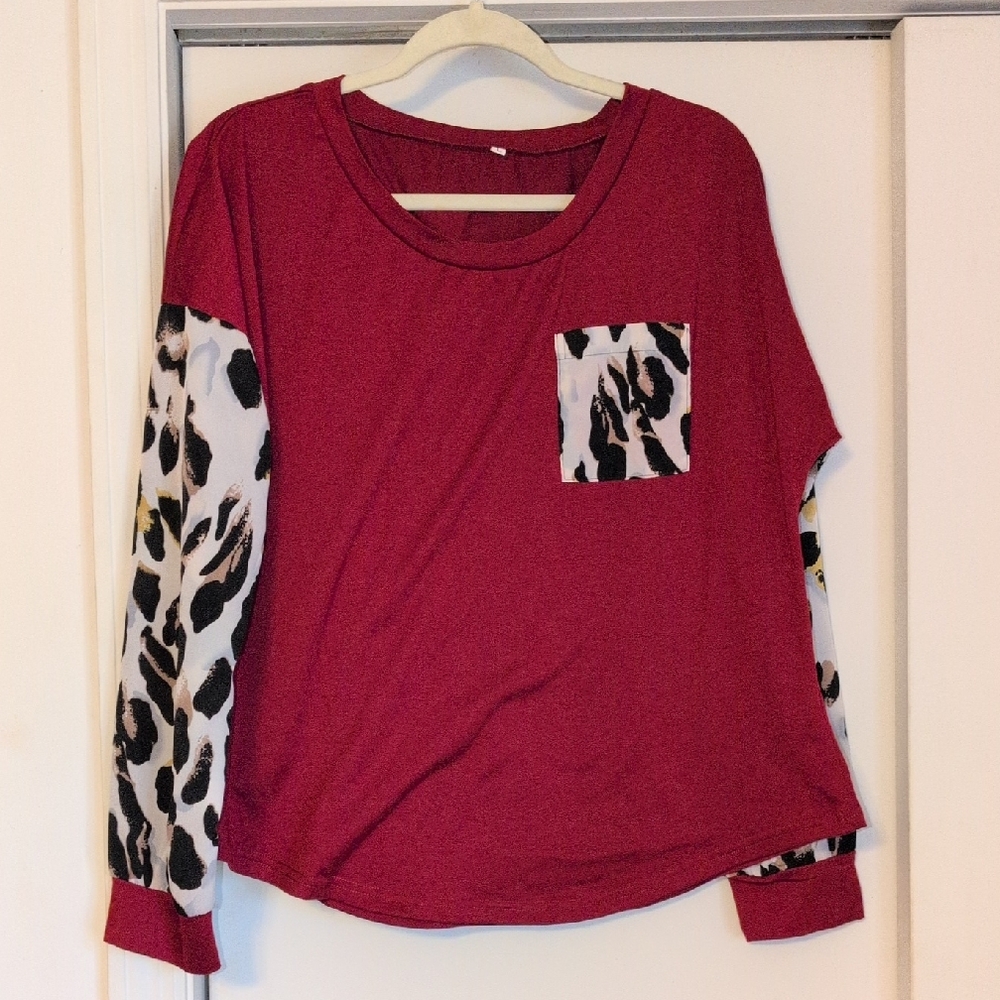Boutique Red/Burgundy Animal Print Long Sleeve Top Size Large with pocket